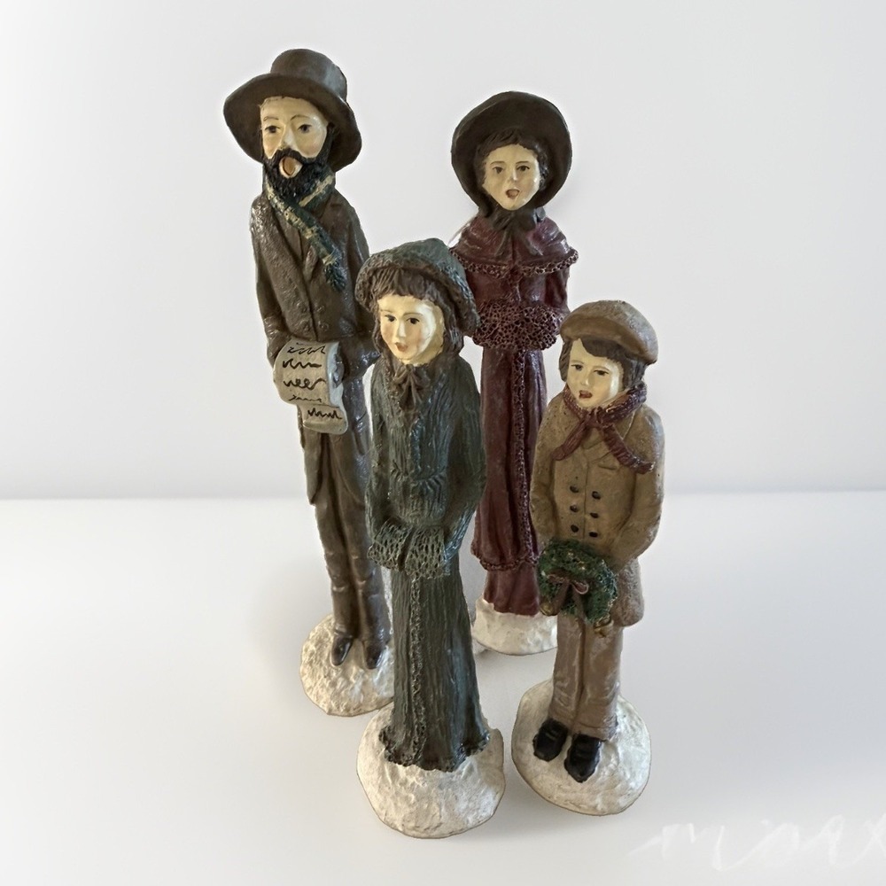 Windsor Carolers Figurines Set of 4 Vintage Christmas Holiday Decor Festive